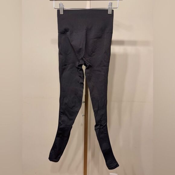 Lululemon Athletica Black Leggings - Picture 1 of 5